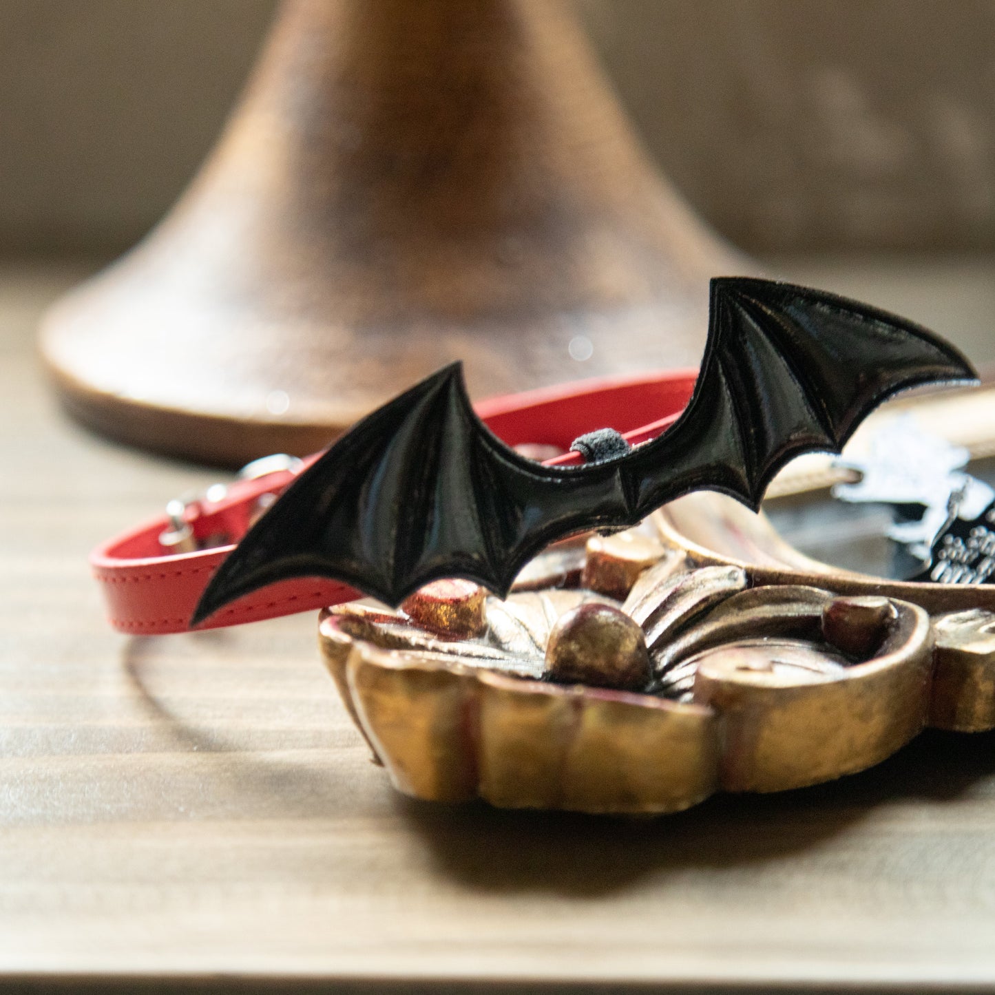 Stylish Devil Wing Cat and Human Collar – Adjustable Patent Leather Pet Accessory for Matching Outfits